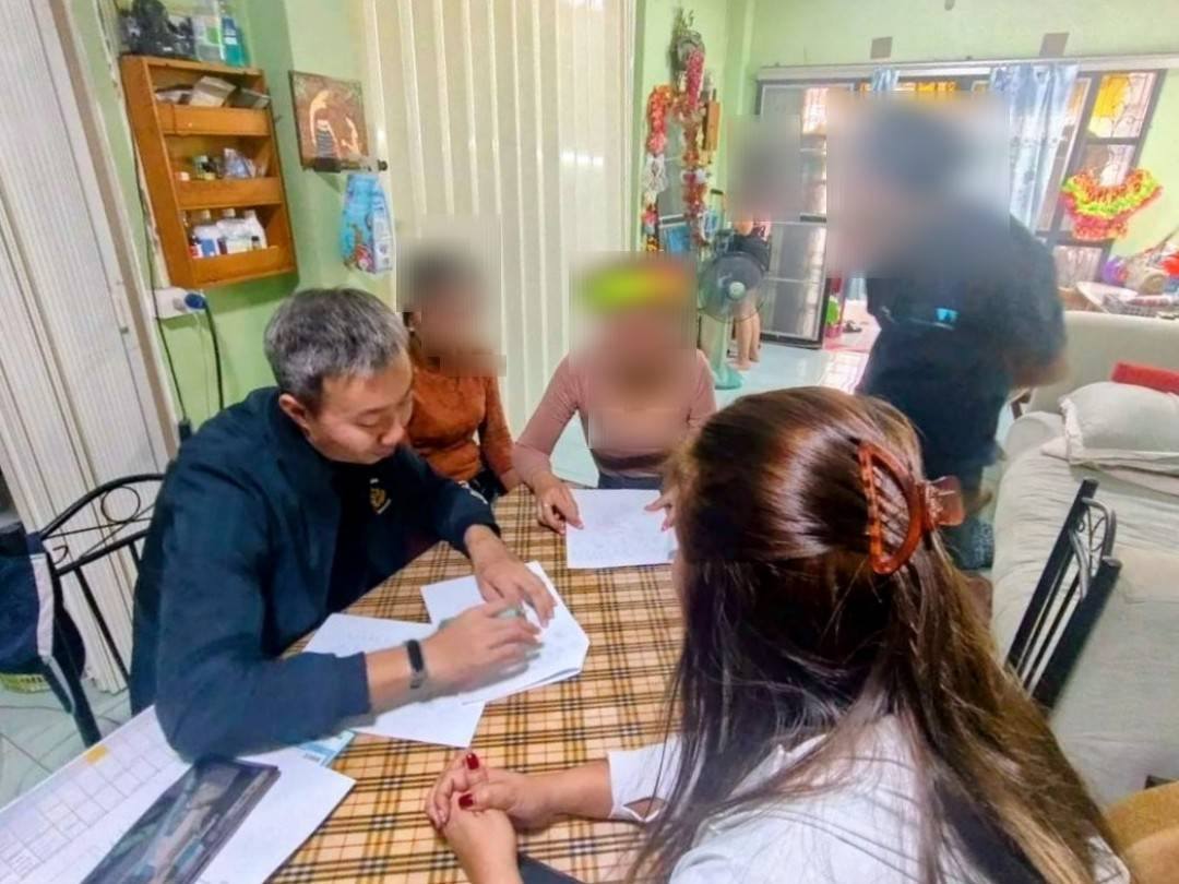 สำนักงานพัฒนาชุมชนอำเภอปากเกร็ด ติดตามหนี้ค้างชำระกองทุนพัฒนาบทบาทสตรี มุ่งสร้างความยั่งยืนของแหล่งทุนชุมชน