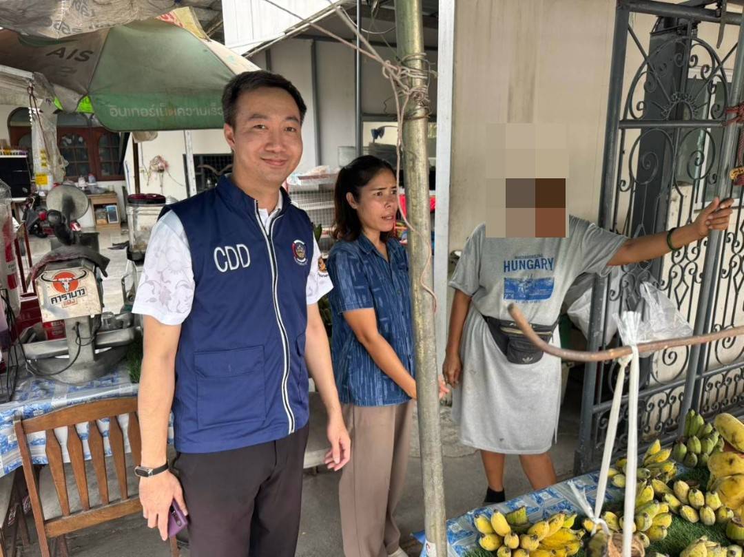 สำนักงานพัฒนาชุมชนอำเภอปากเกร็ด ลงพื้นที่ติดตามการคืนเงินโครงการแก้ไขปัญหาความยากจน (กข.คจ.) ตำบลท่าอิฐ